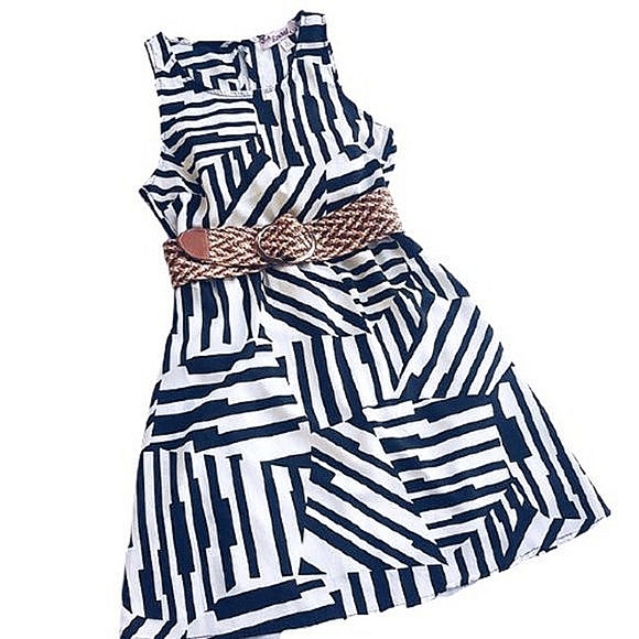 Rosebud Dresses & Skirts - Womens S Rosebud Y2K Black & White Geometric Dress